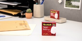 Personliggør dit udstyr vha. Scotch® Super-Hold Tape
