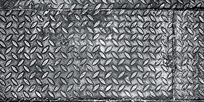Plader med bølget steel (diamantmønster) i industriel produktion
